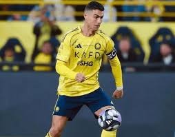 反观！法甲为巴黎欧冠推迟法甲，皇马抗议赛程遭