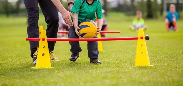 太抽象！玩家对比《GTA5》与《荒野大镖客2》动物建模