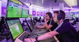 斯洛特：我不担心帅位且得到高层很多支持；失误是团队的问题