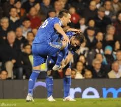 为什么棒球场上的中外野看台墙通常被刷成深绿色或黑色